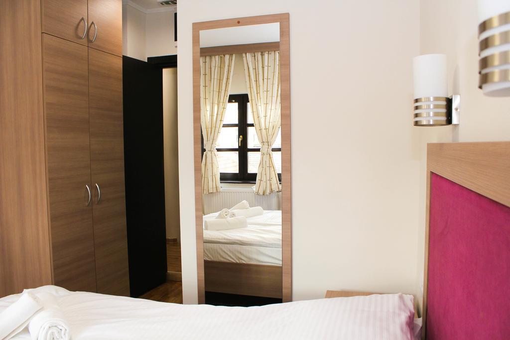 Wake Up Apartments And Rooms เบลเกรด ภายนอก รูปภาพ