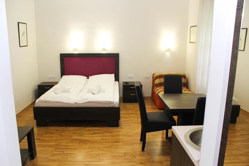 Wake Up Apartments And Rooms เบลเกรด ภายนอก รูปภาพ