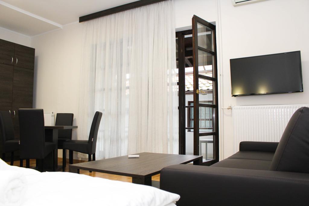 Wake Up Apartments And Rooms เบลเกรด ภายนอก รูปภาพ