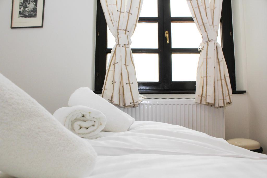 Wake Up Apartments And Rooms เบลเกรด ภายนอก รูปภาพ