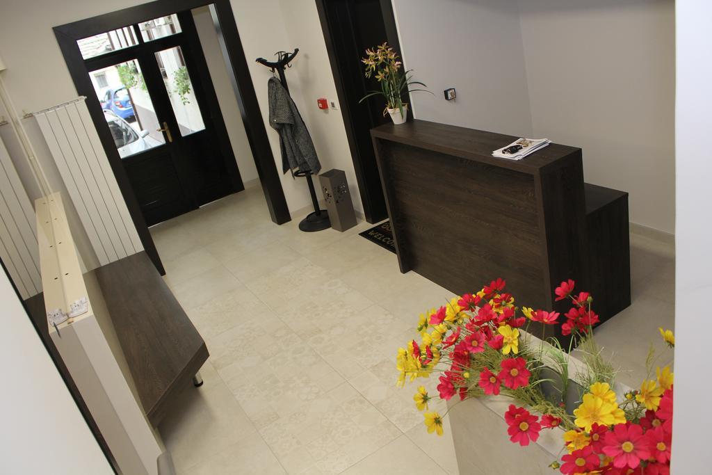 Wake Up Apartments And Rooms เบลเกรด ภายนอก รูปภาพ
